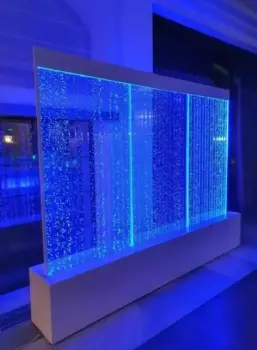Mega ścianka wodna bąbelkowa podświetlana RGB LED z elektro sekcjami 270cm (podstawa 305x40 cm)